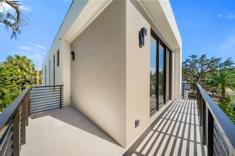 $3,750,000 | 1117 Southeast 9th Street, Fort Lauderdale, FL 33316