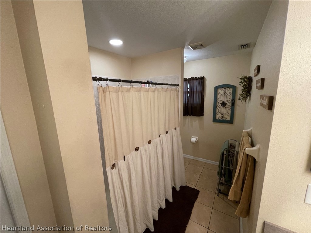 108 Reedy Creek Drive Frostproof, FL 33843 - Photo 8 of 33 Gallery Image 8