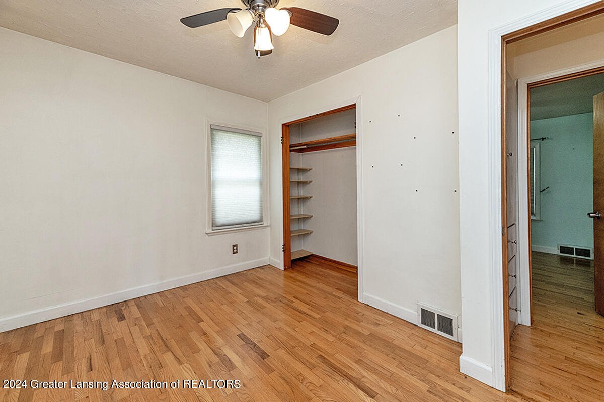 630 Stoner Road Lansing, MI 48917 - Photo 14 of 28 14