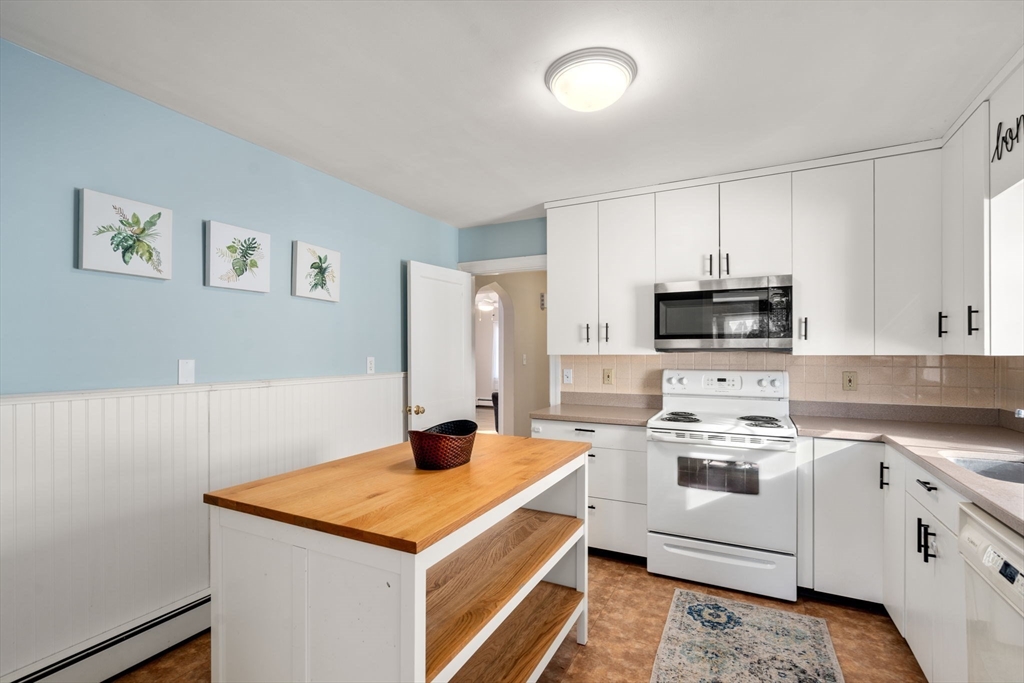 18 Rutland Street Watertown, MA 02472 - Photo 9 of 30 Gallery Image 9