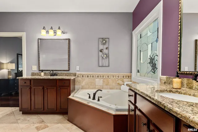 $625,000 | 3220 West Rosebury Lane, Dunlap, IL 61525