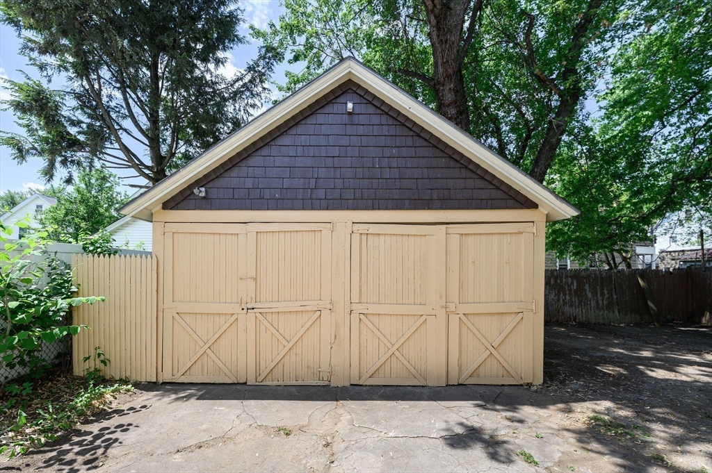 12-14 Carver Street Springfield, MA 01108 - Photo 36 of 42