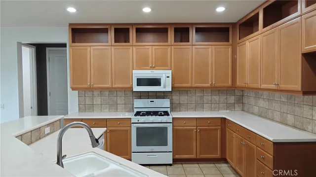 $2,895 | 3034 Cayenne Way, Perris, CA 92571