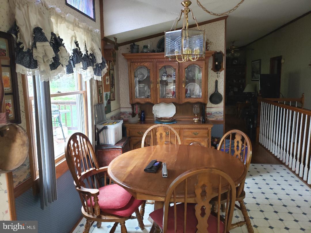 736 New Bridge Road Rising Sun, MD 21911 - Photo 13 of 32 Table space
