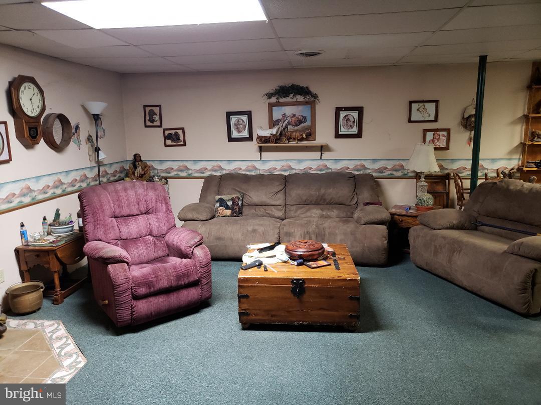 736 New Bridge Road Rising Sun, MD 21911 - Photo 27 of 32 LL family room
