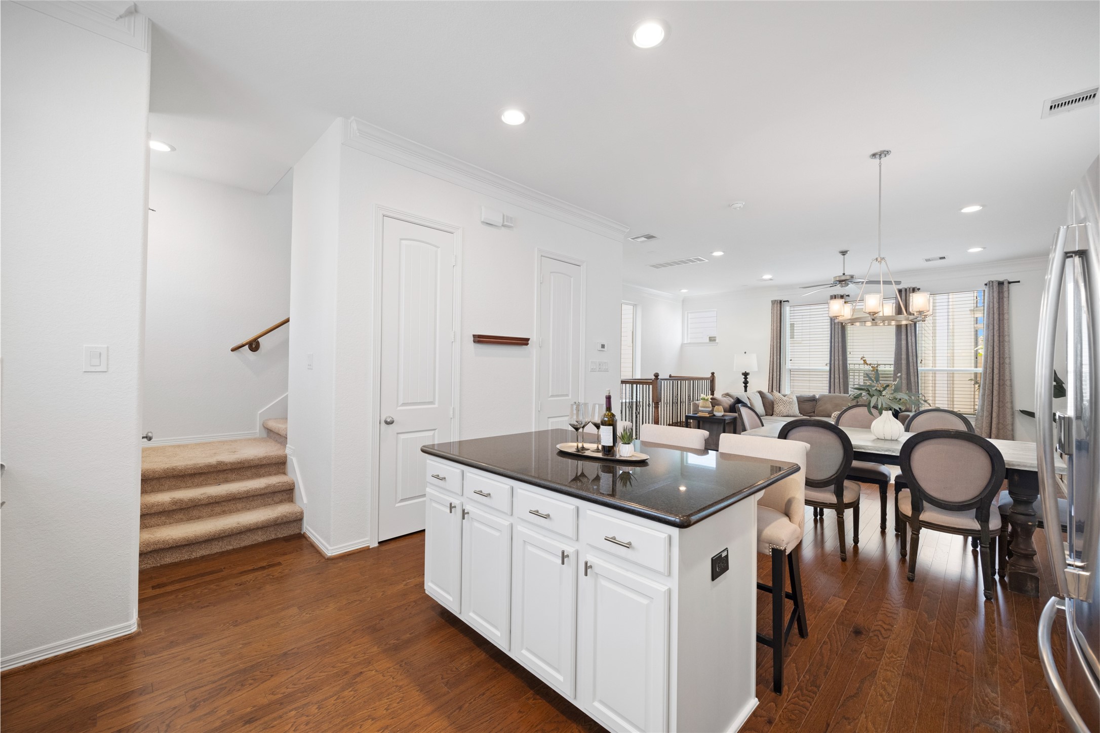 1172 West 17th Street Houston, TX 77008 - Photo 11 of 29 How beautiful are these hardwood floors and this light and bright kitchen? The tall ceilings make this room feel huge, and you'll really LOVE having TWO pantries and all appliances included.