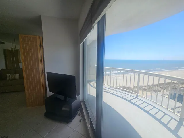 $279,000 | 3101 Boardwalk, Unit 24092, Atlantic City, NJ 08401