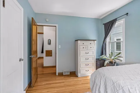 $545,000 | 3301 Brownlow Avenue, St. Louis Park, MN 55426