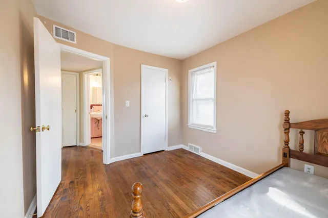 $178,900 | 14420 Trenton Road, Southgate, MI 48195