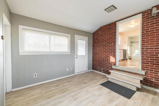 $178,900 | 14420 Trenton Road, Southgate, MI 48195