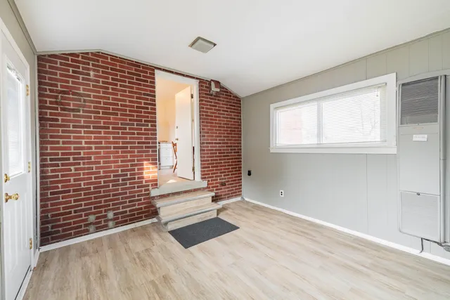 $178,900 | 14420 Trenton Road, Southgate, MI 48195