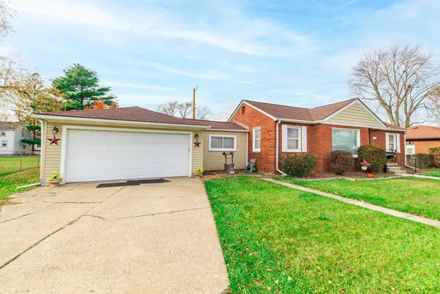 $178,900 | 14420 Trenton Road, Southgate, MI 48195