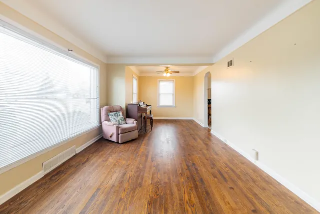 $178,900 | 14420 Trenton Road, Southgate, MI 48195