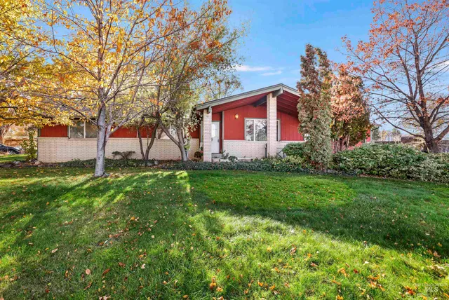 $450,000 | 2515 East 3700 North, Twin Falls, ID 83301