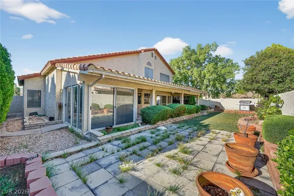 $3,400 | 10028 Sail Landing Court, Las Vegas, NV 89117