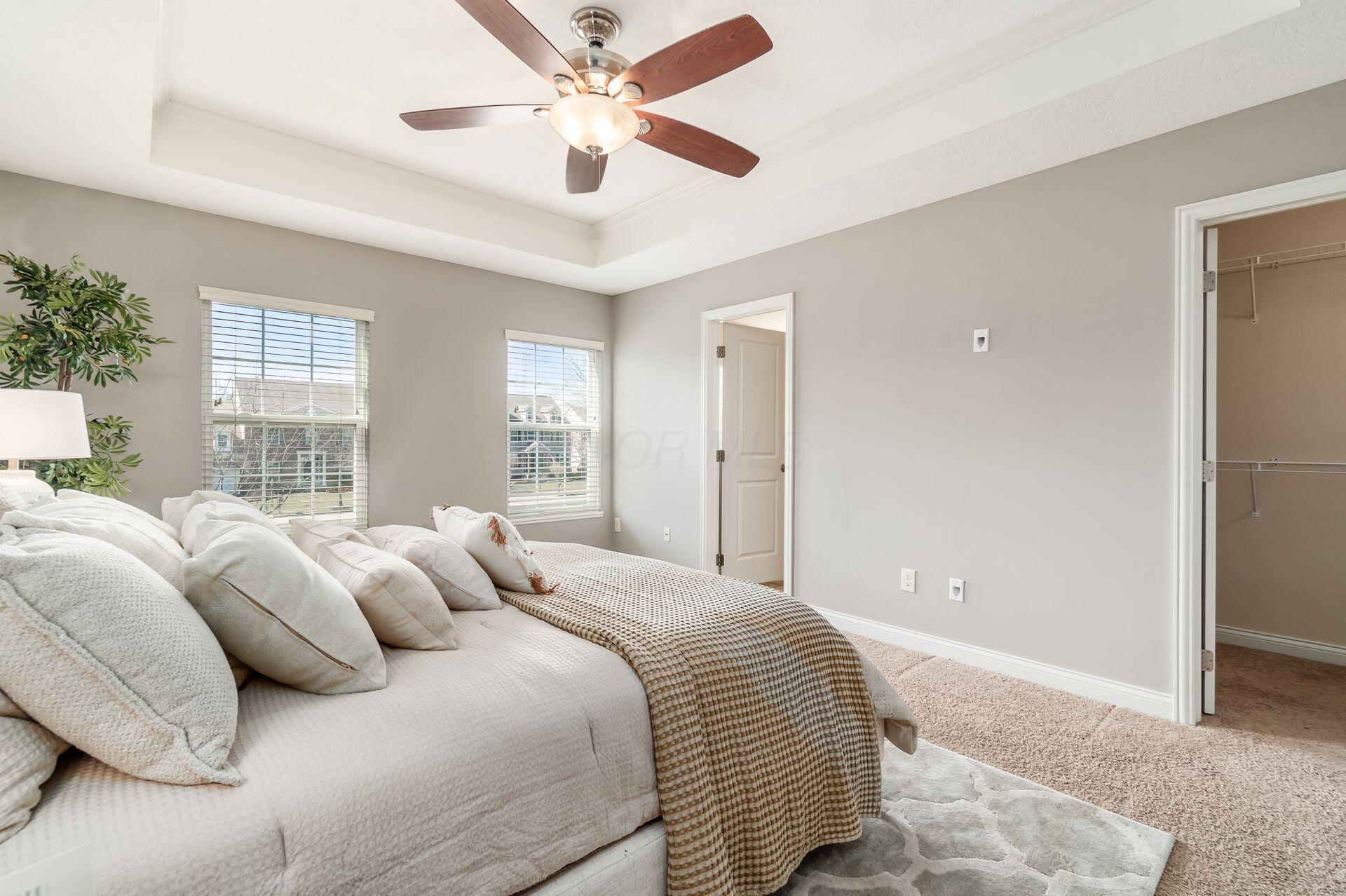 8366 Marwithe Place New Albany, OH 43054 - Photo 22 of 46 Owner Suite