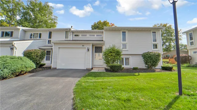 $2,450 | 37 Blue Ridge Road, Penfield, NY 14526