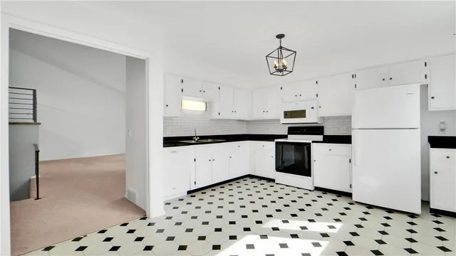 $2,450 | 37 Blue Ridge Road, Penfield, NY 14526