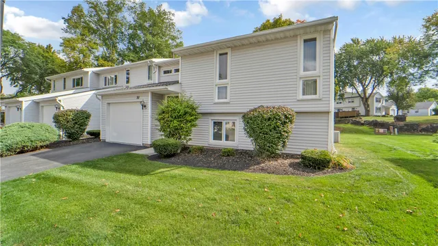 $2,450 | 37 Blue Ridge Road, Penfield, NY 14526