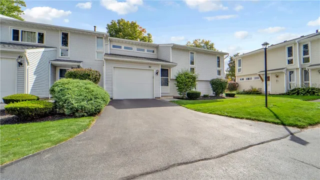 $2,450 | 37 Blue Ridge Road, Penfield, NY 14526