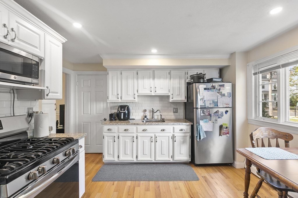 41 Teel Street Arlington, MA 02474 - Photo 16 of 27