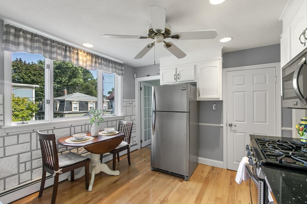 41 Teel Street Arlington, MA 02474 - Photo 6 of 27