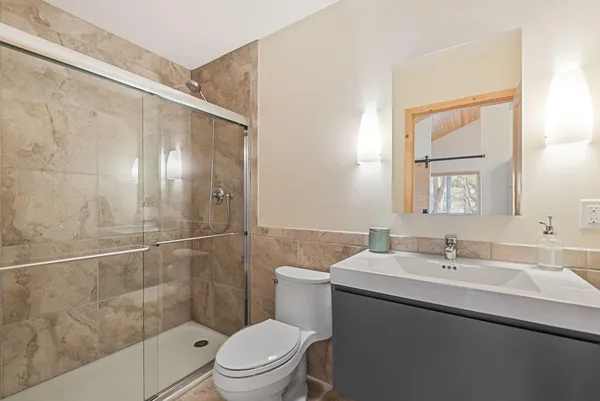 $1,399,000 | 13670 South Cottonwood Lane, Harbert, MI 49115