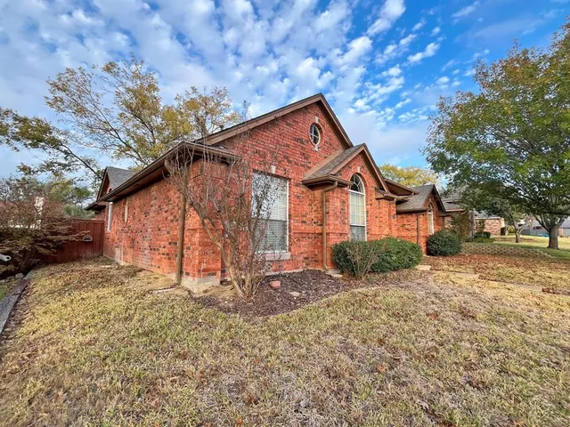 $319,900 | 1513 Columbus Drive, Rowlett, TX 75089