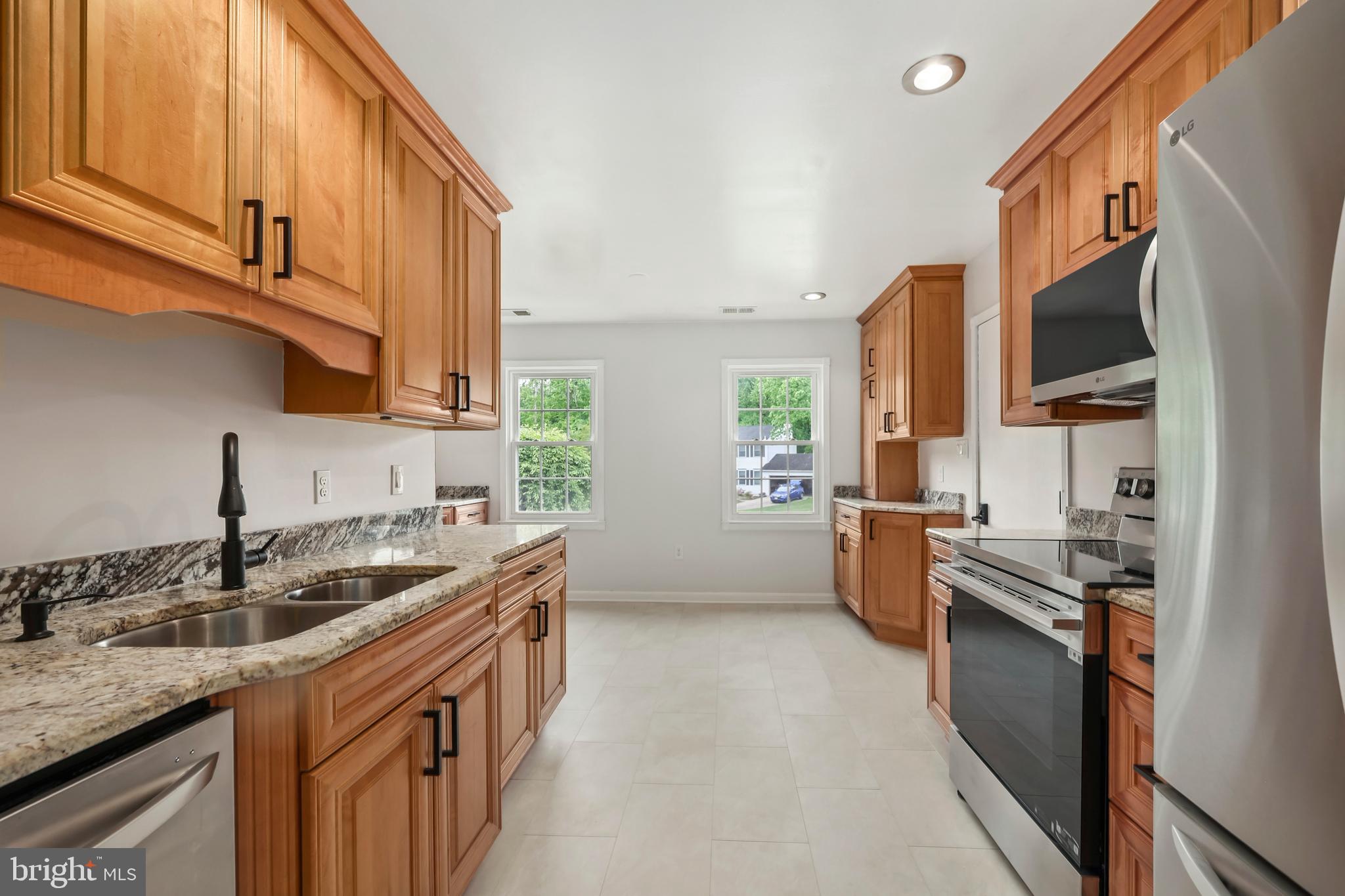 8311 Timber Brook Lane Springfield, VA 22153 - Photo 8 of 46 Kitchen