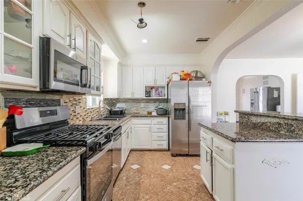 $1,050,000 | 733 North Alexander Street, San Fernando, CA 91340