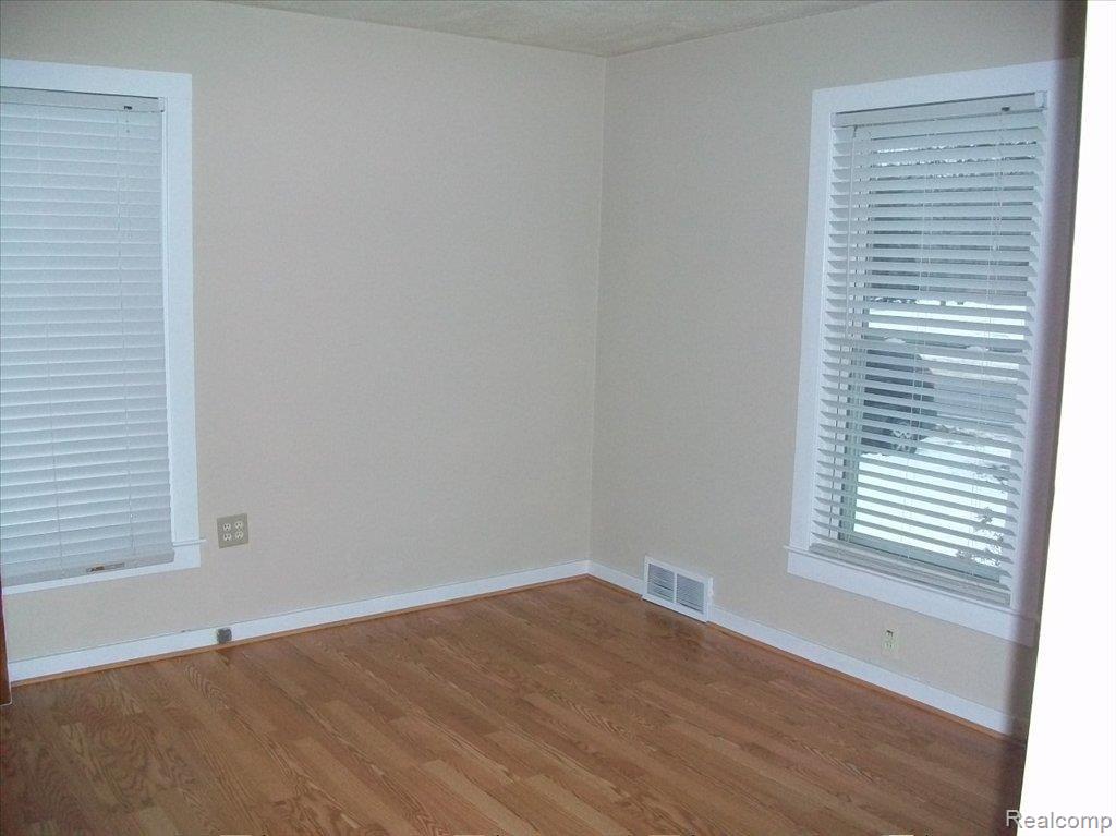 501 County Farm Road Howell, MI 48843 - Photo 3 of 22 Master Bedroom