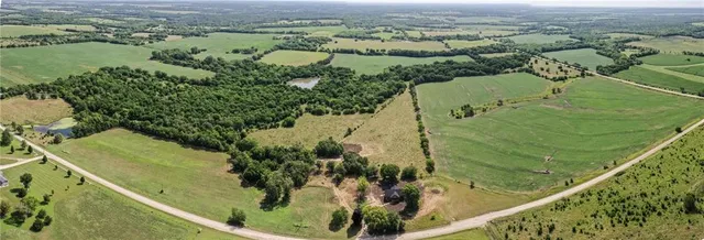 $329,000 | Delaware Road, Pomona, KS 66076