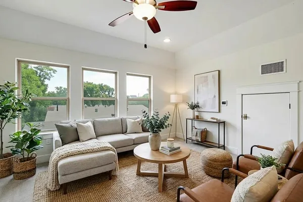 $3,400 | 5309 William Holland Avenue, Unit 5, Austin, TX 78756