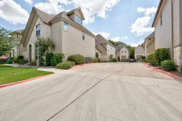 $3,400 | 5309 William Holland Avenue, Unit 5, Austin, TX 78756