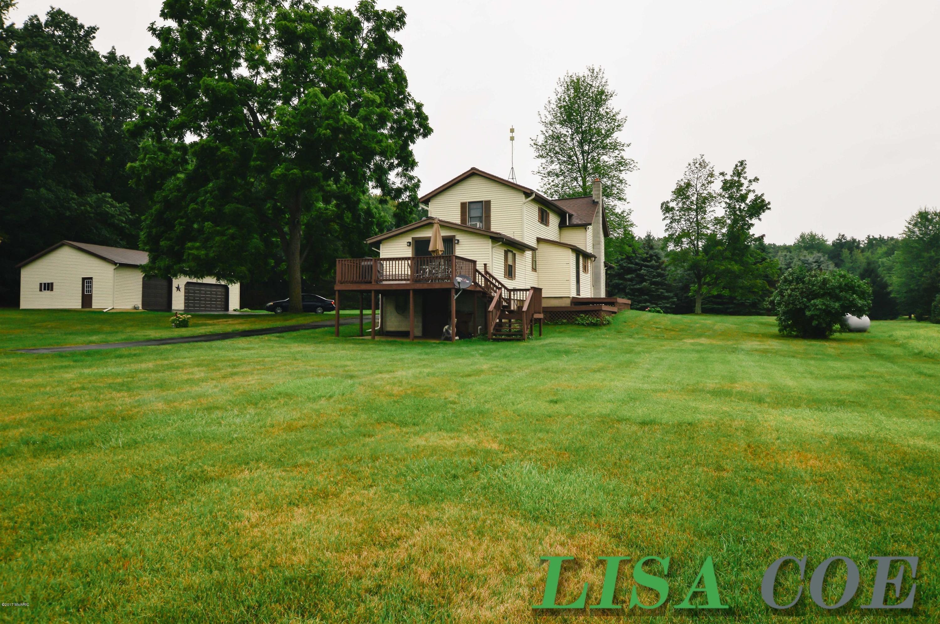 1084 East Long Lake Road Fenwick, MI 48834 - Photo 4 of 25 1084 E long Lake Rd - Lisa Coe-27