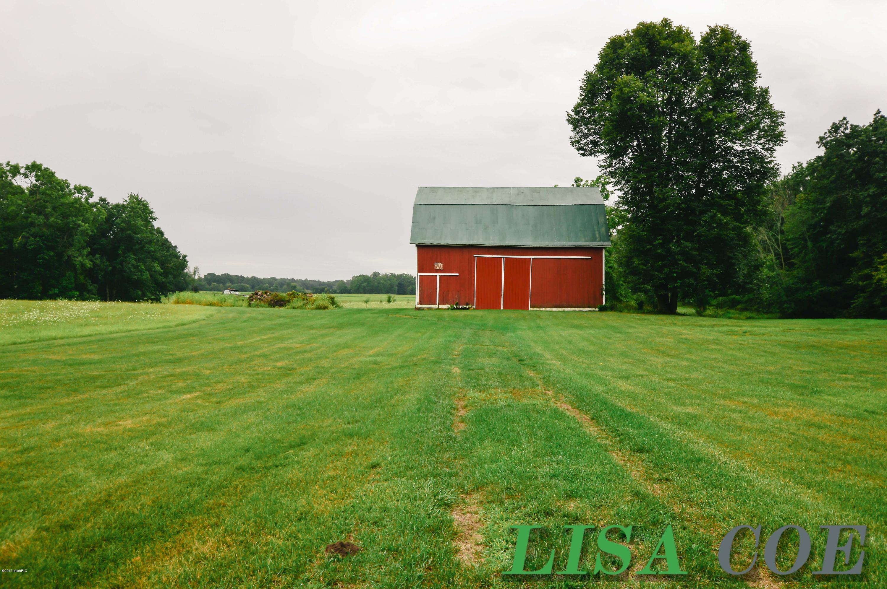1084 East Long Lake Road Fenwick, MI 48834 - Photo 6 of 25 1084 E long Lake Rd - Lisa Coe-26