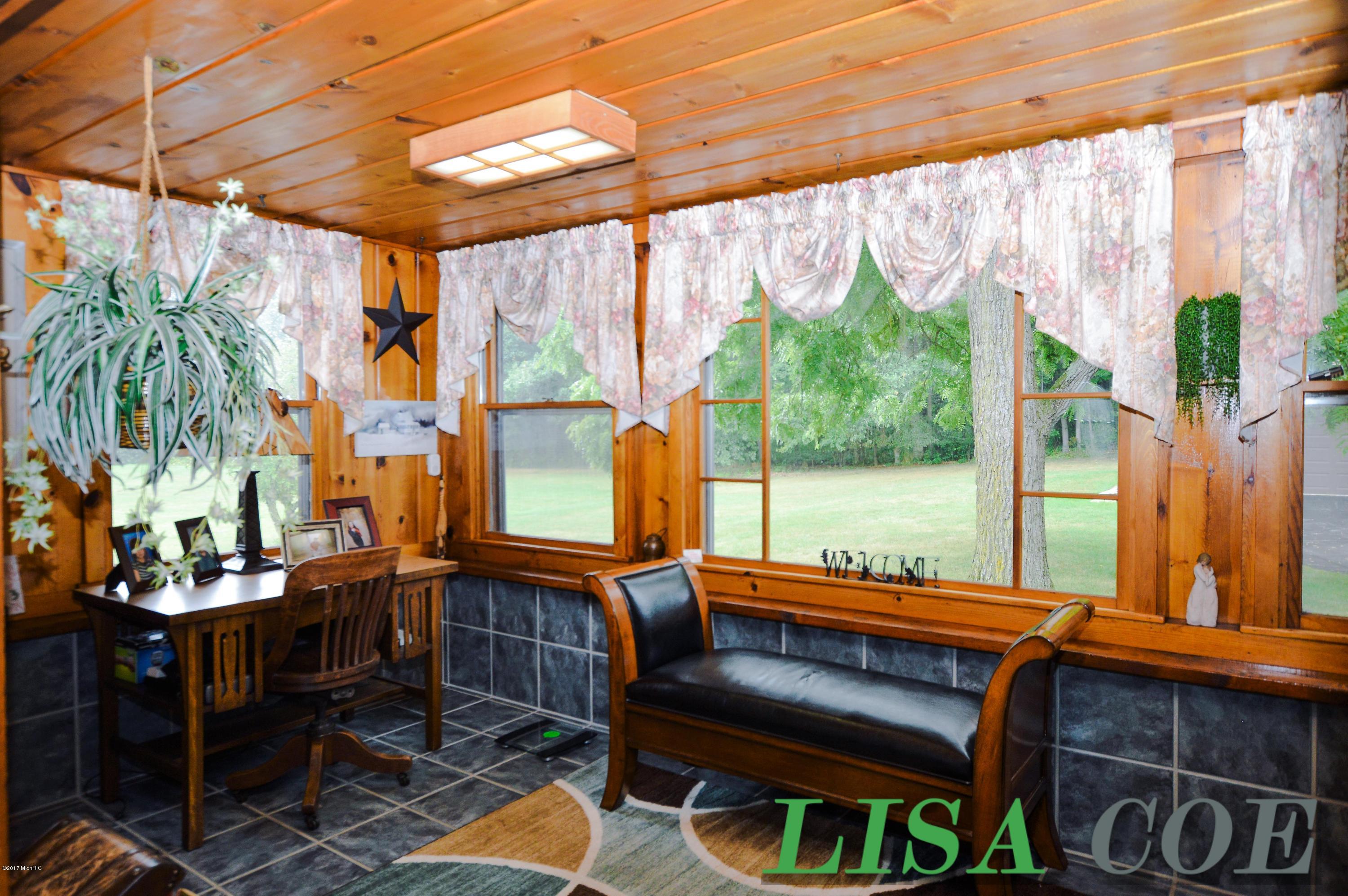 1084 East Long Lake Road Fenwick, MI 48834 - Photo 7 of 25 1084 E long Lake Rd - Lisa Coe-10
