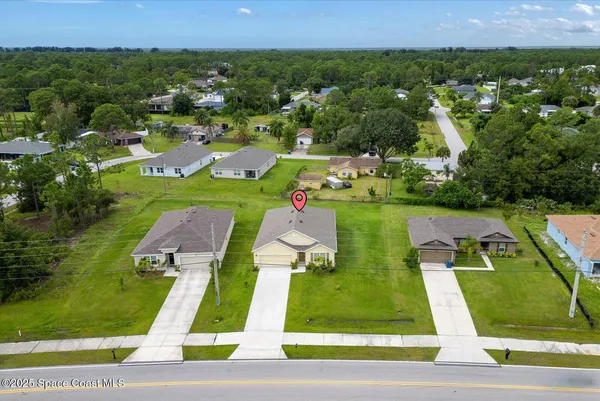 $2,000 | 2158 Jupiter Boulevard Southwest, Palm Bay, FL 32908