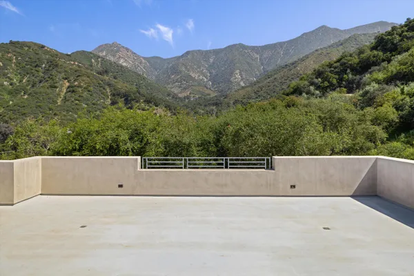 $10,750,000 | 892 Toro Canyon Road, Montecito, CA 93108