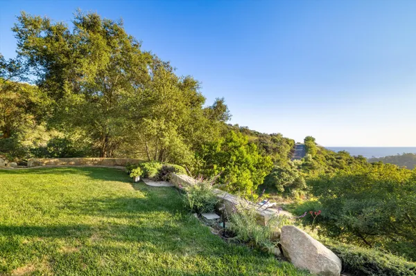 $10,750,000 | 892 Toro Canyon Road, Montecito, CA 93108
