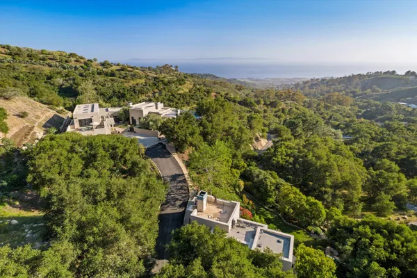 $10,750,000 | 892 Toro Canyon Road, Montecito, CA 93108