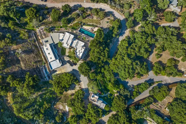 $10,750,000 | 892 Toro Canyon Road, Montecito, CA 93108