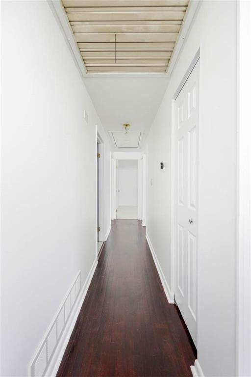 577 Surfside Drive Pittsburgh, PA 15239 - Photo 12 of 30 Hallway to the 3 bedrooms