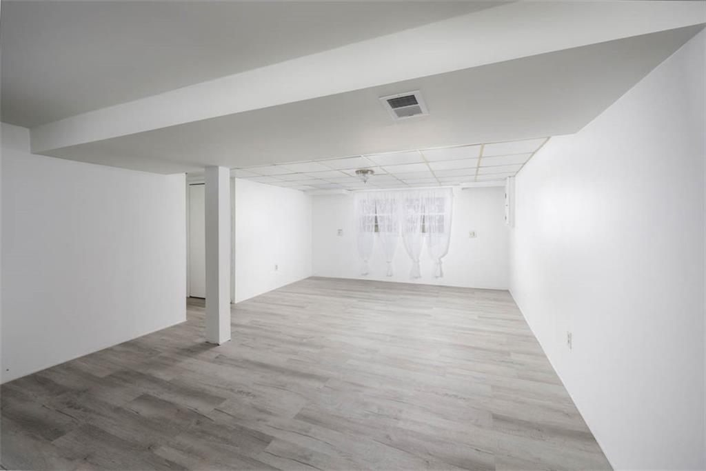 577 Surfside Drive Pittsburgh, PA 15239 - Photo 23 of 30 Family/Game room on lower level