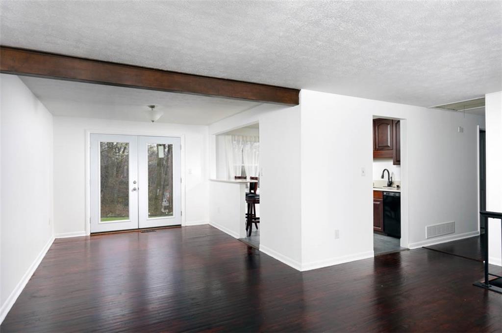 577 Surfside Drive Pittsburgh, PA 15239 - Photo 4 of 30 New door to back yard from the dining room