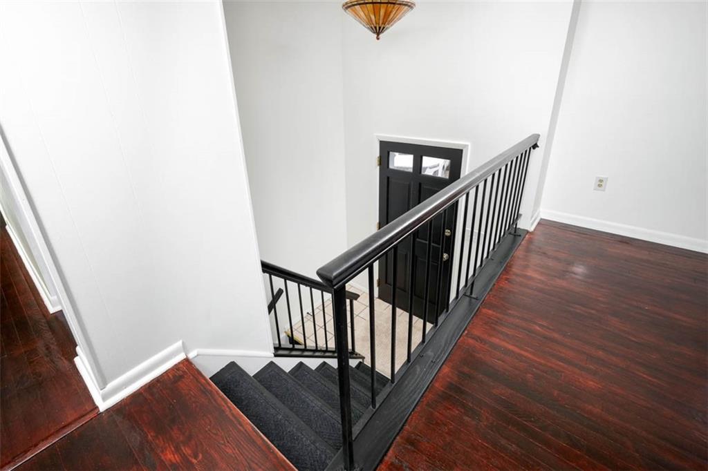 577 Surfside Drive Pittsburgh, PA 15239 - Photo 10 of 30 Looking down to the front door...