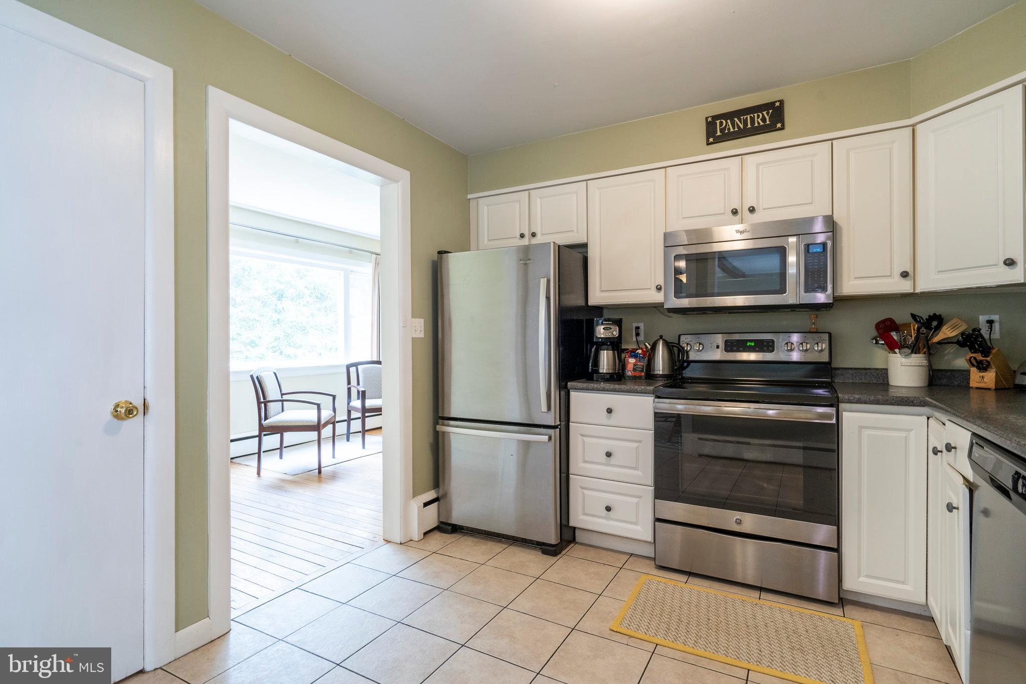 224 Howarth Road Media, PA 19063 - Photo 9 of 33