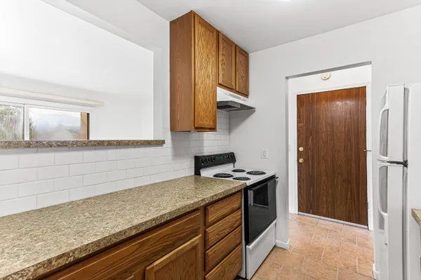 $110,000 | 7050 Villa Drive, Unit 5, Waterford, MI 48327