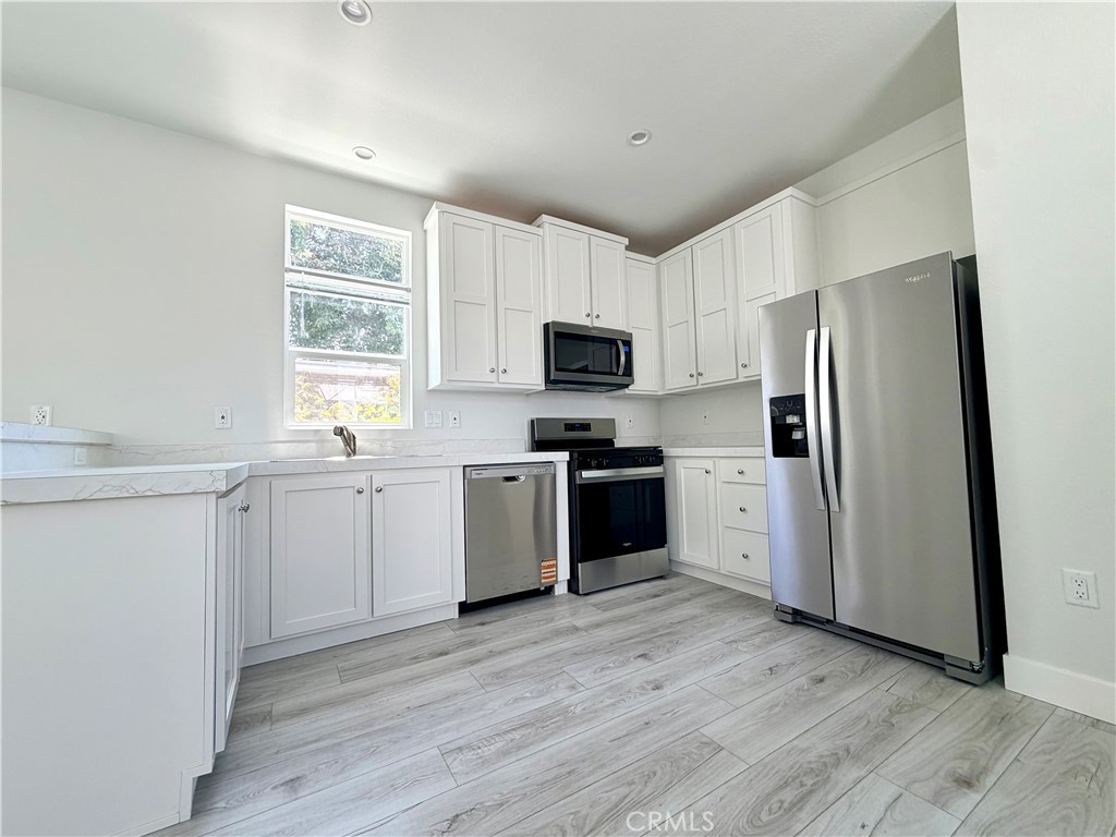 5803 Mission Boulevard, Unit 14 Riverside, CA 92509 - Photo 14 of 27