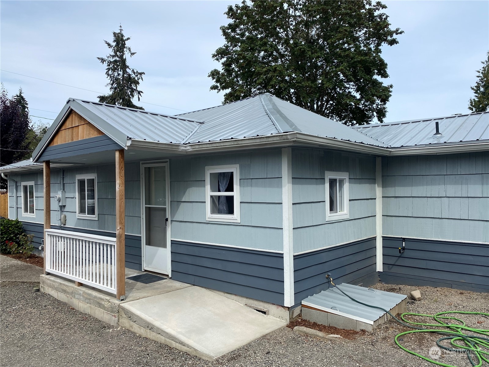 4630 Southeast Horstman Road Port Orchard, WA 98366 - Photo 4 of 40 Gallery Image 4
